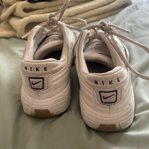 Nike Zoom Air Sneakers - Picture 3 of 9